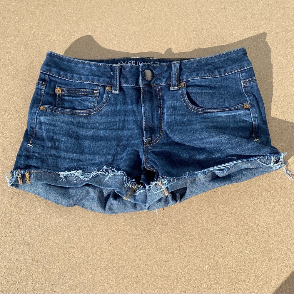 Size 6 American Eagle jean shortie shorts